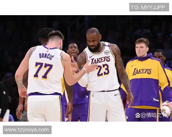 2009年湖人对阵火箭的经典对决回顾与分析