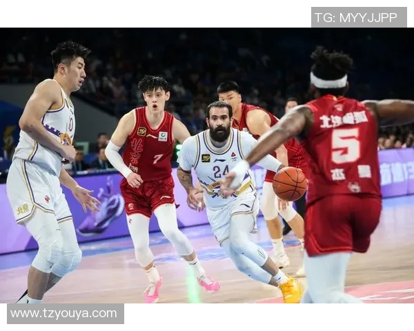 2016年CBA季后赛山东队对阵北京队的精彩对决回顾与分析